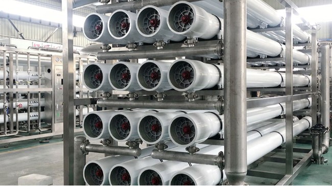 ro高端反滲透凈水機(jī) 鍋爐用反滲透軟化水設(shè)備