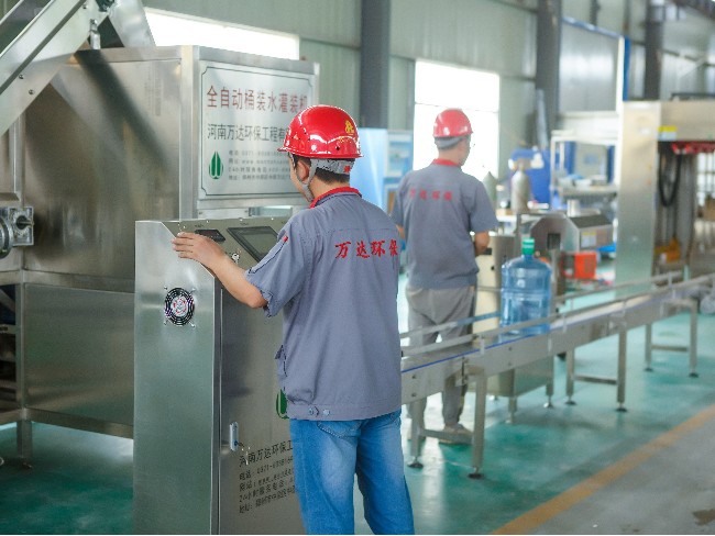 做桶裝水的機器需要多少錢 做桶裝水的機器需要多少錢