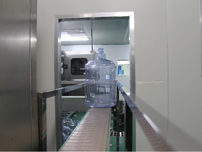 桶裝水機(jī)器多少錢一臺