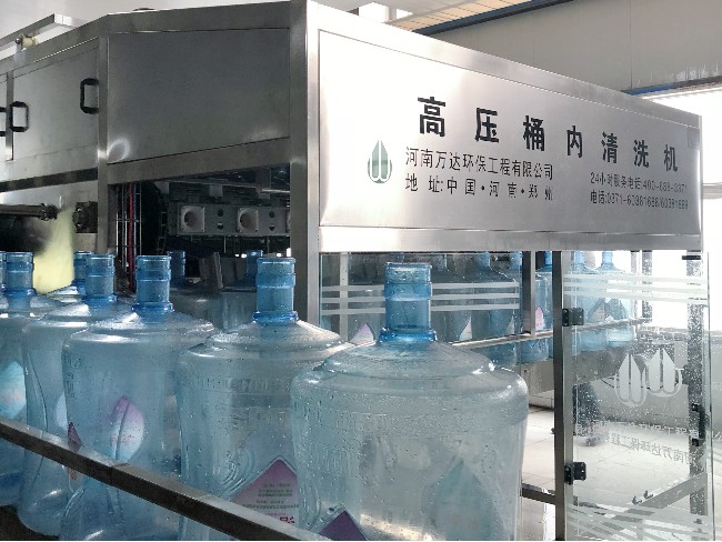 制作礦泉水的設(shè)備一共多少錢 制作礦泉水的設(shè)備一共多少錢