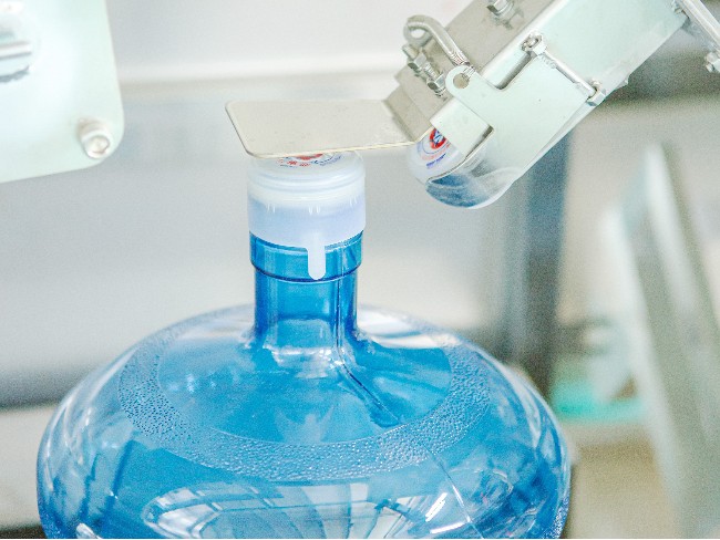 生產瓶裝礦泉水設備